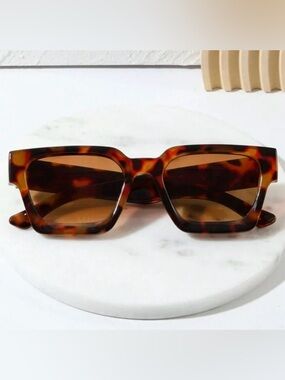 Tortoiseshell Square Frame Sunglasses - Brown